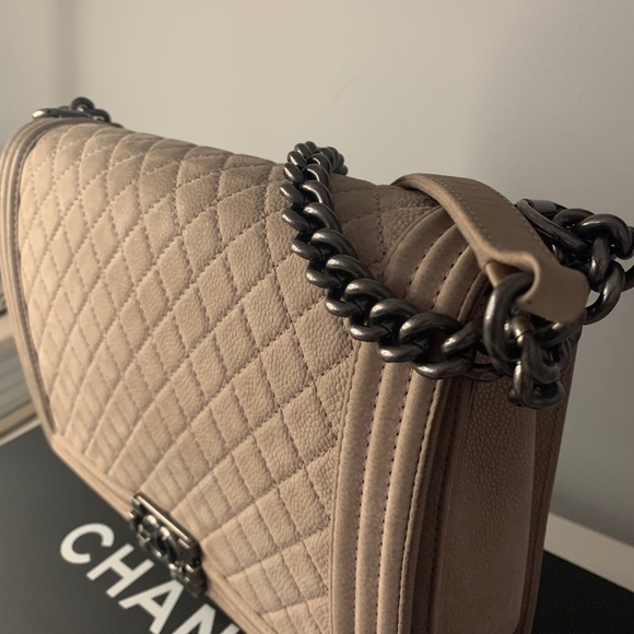 Chanel Boy Jumbo Suede Rare - Picture 5 of 6